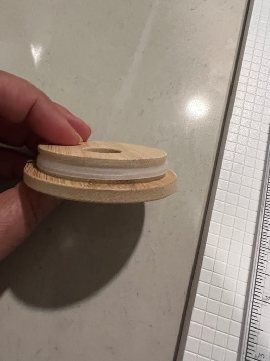 Bamboo Lid with rubber seal