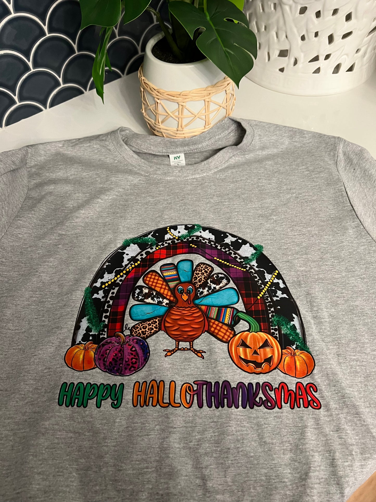 halloween-thanksgiving-Christma- t-shirt